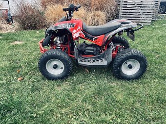 elektro čtyřkolka HECHT - 3