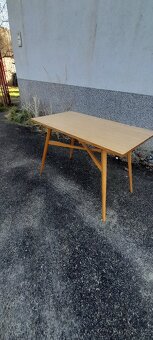 Konferenční stolek - 3