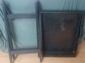 Velký dřevěný servírovací podnos se stojanem - 3