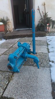 Ruční pumpa do studny Lila 75 - 3