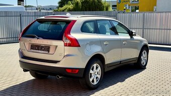 Volvo XC60 //2.4 D4//120kW//AWD//107TKM//SERVIS//1.MAJ// - 3