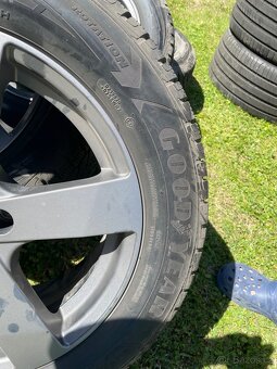 Sada alu kol Dezent s zimními pneumatika 235/60 R17. - 3