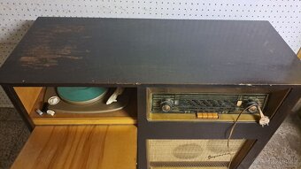 Sleva-gramoradio, gramofon Supraphon LE 57 - 3