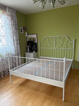 Kovová postel - 3