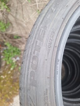 235/40/19 letní pneu - 3