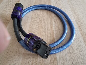 IsoTek Extreme 1,5m Napájecí kabel C19 IEC - 3