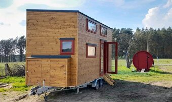 Luxusní tiny house z přírod. materiálů, design mobilní dům - 3