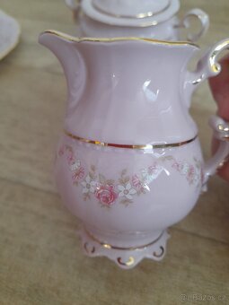 Sada růžového porcelánu - 3