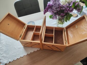 Kazeta, box na šití ze dřeva - 3