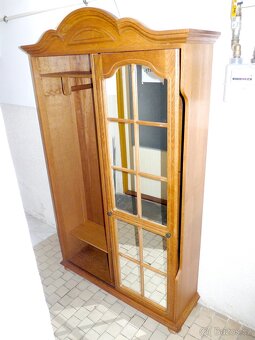 rustikální předsíňová stěna se zrcadlem - 3