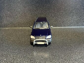 Mercedes Benz ML W163 1:18 - 3