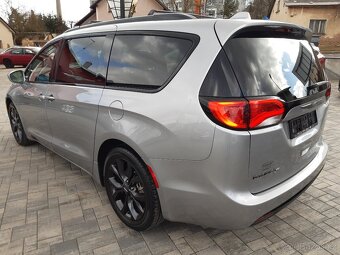 Chrysler Pacifica 3,6L SPORT, ALU 20'', panorama, 66.000 K - 3