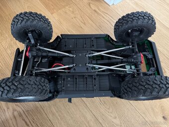 RC Auto Axial SCX10 III Jeep Wrangler - 3