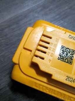 DEWALT DCB184 XR 18V 5,0Ah Li-Ion ORIGINÁLNÍ BATERIE - 3
