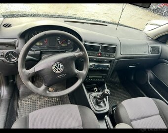 VW Golf 1.6 74kw benzín - 3