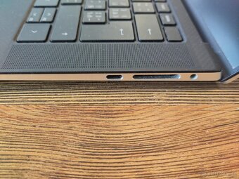 Dell XPS 15 9500, Intel i7, GTX 1650, 16 GB, 1TB SSD - 3