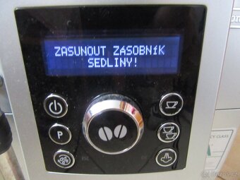 Nabízím kávovar Delongi. Nefunkční. Nekompletní. Neproplach - 3