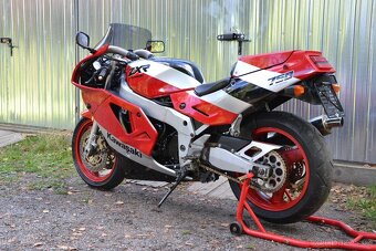 Kawasaki ZXR-750H2 - 3