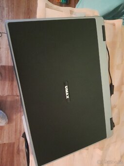 Notebook umax - 3