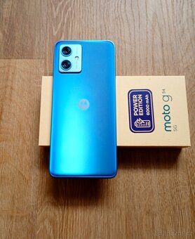 MOTOROLA moto g54 5G - 6.5" FHD, 12 GB/256 GB, NOVÝ - 3