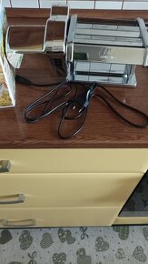 Přístroj na rozválení těsta - 3