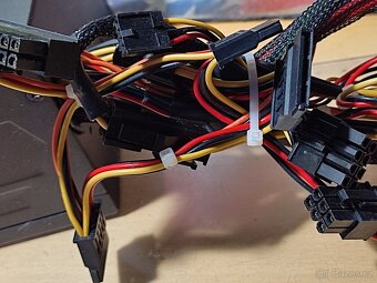 Počítačový zánovní zdroj 400W,, max 450W. - 3