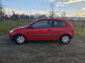 Ford Fiesta Ambiente 1.3i,51kw,nová STK. - 3