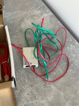 Kabely a napáječ síťový adaptér - 3