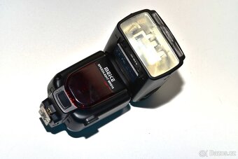 Blesk Meike MK910 pro Nikon - 3