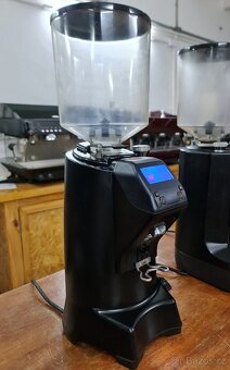 Eureka Zenith Neo 65 - 3