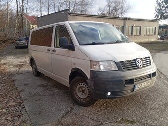 VW T5 transporter 9 míst - 3
