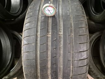 275/40 R18 GOODYEAR (4,5mm) č.16102/b6 - 3