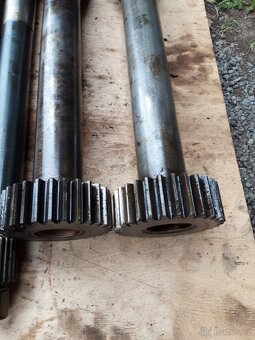 Zetor 7211 náhonové hřídele - 3