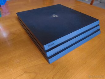 Prodám Ps4 Pro 1TB+5 her - 3