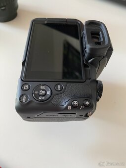 Prodám Canon EOS R50 + tři objektivy– stav jako nový - 3