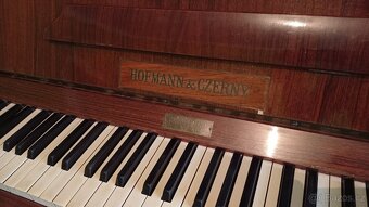 SLEVA Pianino Hofmann & Czerny - 3