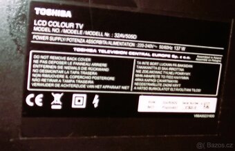 LCD televize 32” Toshiba Regza LCD 32AV505D - 3