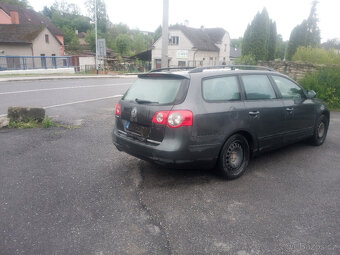 VW Passat Variant - 3