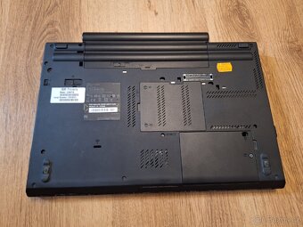 Lenovo ThinkPad T520 + Lenovo dokovací stanici - 3