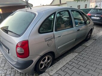 Citroen Xsara Picasso 2000 - 3