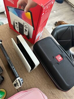 Nintendo switch OLED + bohaté příslušenství - 3