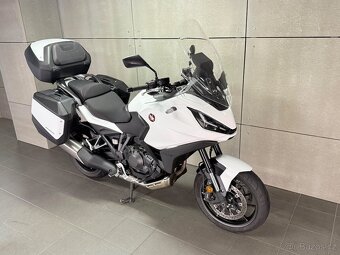 Honda NT 1100 ABS - ČR / TŘI KUFRY / QUICKSHIFTER / SEDLO - 3