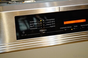 Myčka Miele nerezová vestavná G 5830 SCi , tři koše - 3