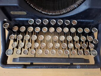 Starožitný psací stroj Underwood - 3