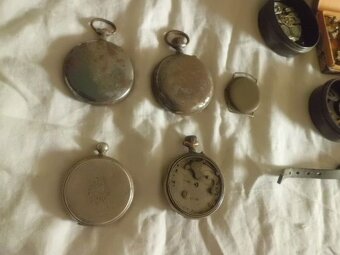 Stará Pozůstalost po Hodináři - Hodinky i Stříbrné a Díly - 3