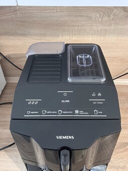 Kávovar Siemens EQ300 - 3