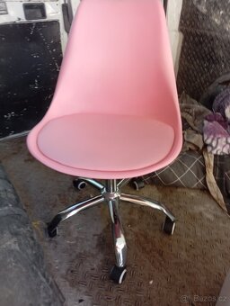 Psací stůl židle a stolek - 3