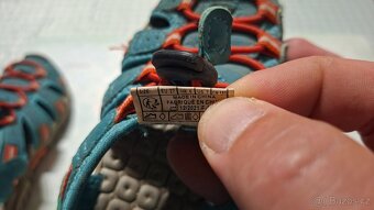 Prodám nošené sandálky velikost 27 (č.2) - 3