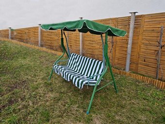 Houpačka s polstrováním a se stříškou - 3