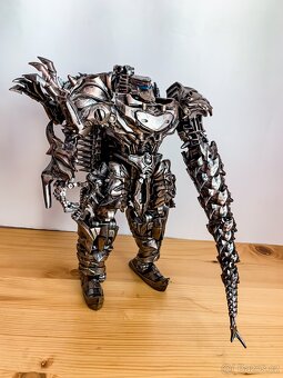 Transformers - Scorn  (Black Mamba LS11) - 3